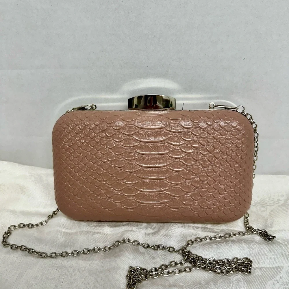 Faye London Taupe Croc Embossed Clutch Purse Silver Kiss Lock Chain Shoulder Bag